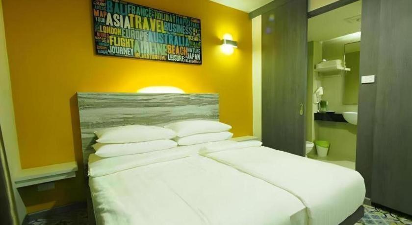 Bb House Mini Suite Hotel Бангкок Екстер'єр фото
