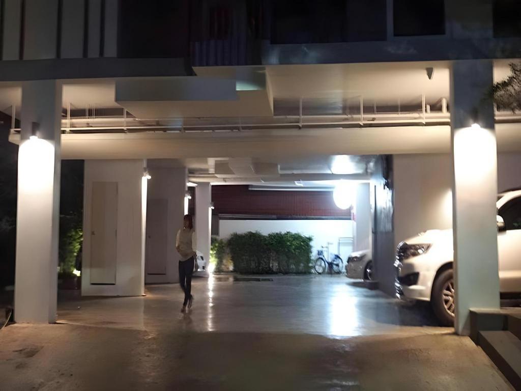 Bb House Mini Suite Hotel Бангкок Екстер'єр фото
