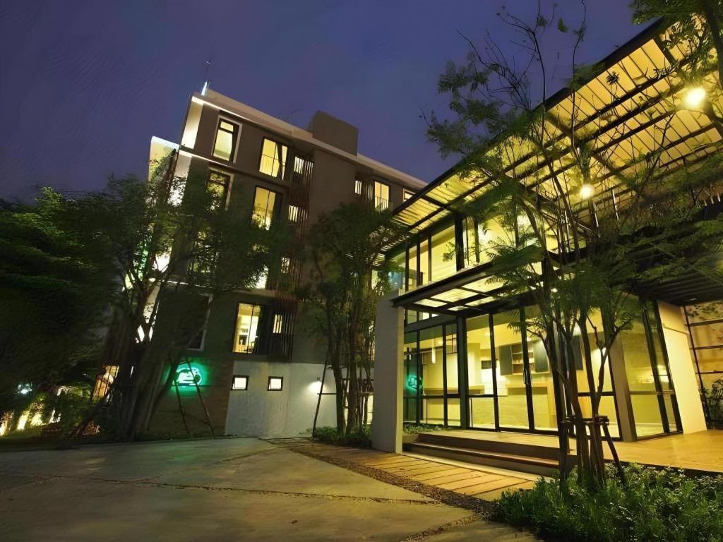 Bb House Mini Suite Hotel Бангкок Екстер'єр фото